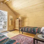 Holiday home Yksityinen Jaervenrantakohde Ryhmille Sauna, Luonto Ja Oma Rauha
