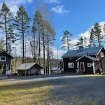 Holiday home Yksityinen Jaervenrantakohde Ryhmille Sauna, Luonto Ja Oma Rauha