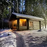 Yksityinen Jaervenrantakohde Ryhmille Sauna, Luonto Ja Oma Rauha Holiday home *