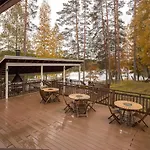 Yksityinen Jaervenrantakohde Ryhmille Sauna, Luonto Ja Oma Rauha Holiday home