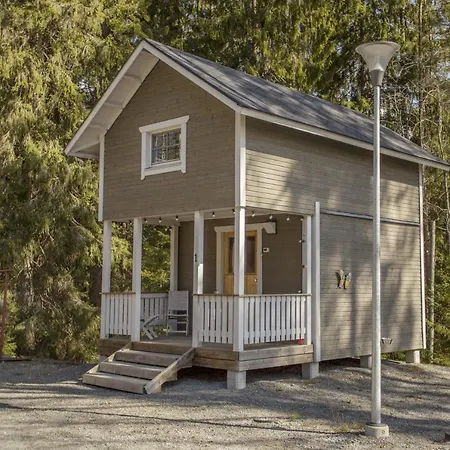 Vakantiehuis Palvia Glamping - Uniikki Lomapaikka Ryhmille Jämsä