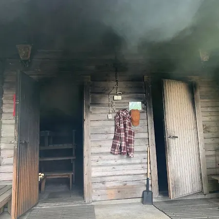 Vakantiehuis Palvia Glamping - Uniikki Lomapaikka Ryhmille Jämsä