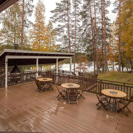 Yksityinen Jaervenrantakohde Ryhmille Sauna, Luonto Ja Oma Rauha 別荘