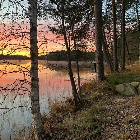 Сasa de vacaciones Yksityinen Jaervenrantakohde Ryhmille Sauna, Luonto Ja Oma Rauha *