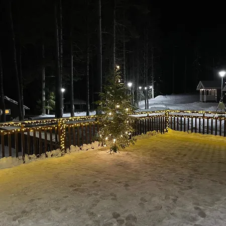 Palvia Glamping - Uniikki Lomapaikka Ryhmille Vakantiehuis *