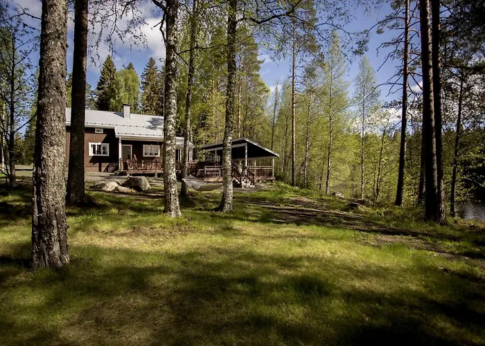 Semesterbostad Palvia Glamping - Uniikki Lomapaikka Ryhmille