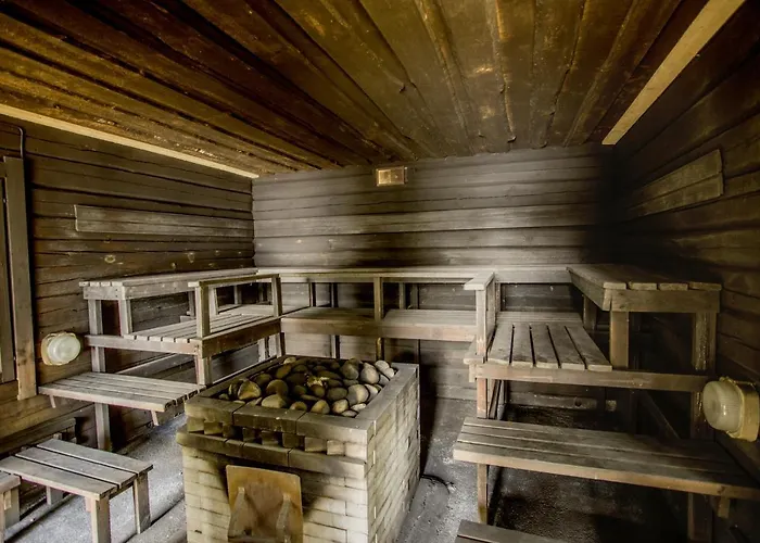 Semesterbostad Palvia Glamping - Uniikki Lomapaikka Ryhmille