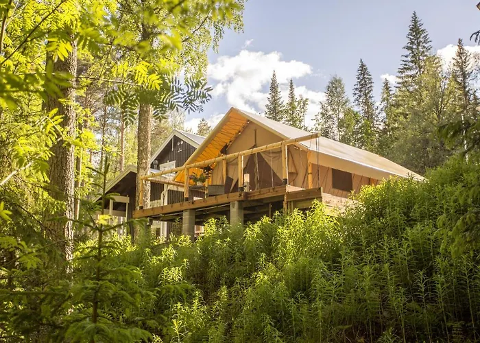 Palvia Glamping - Uniikki Lomapaikka Ryhmille Semesterbostad Jämsä