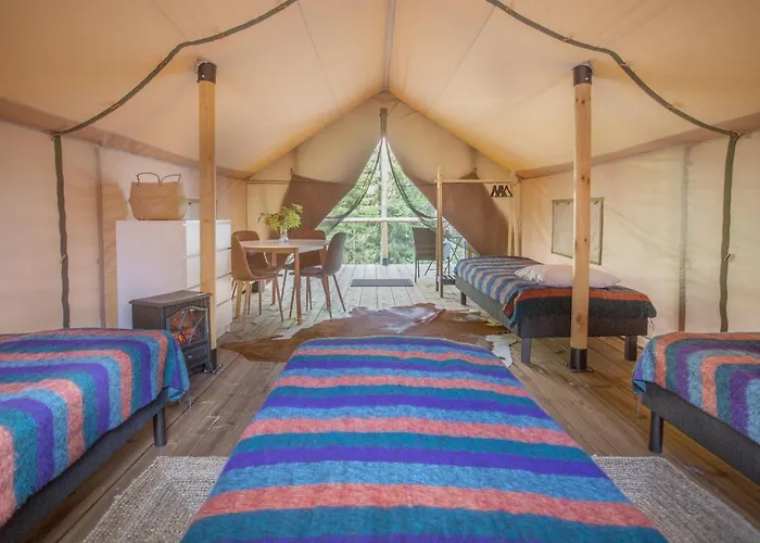 Palvia Glamping - Uniikki Lomapaikka Ryhmille Semesterbostad *