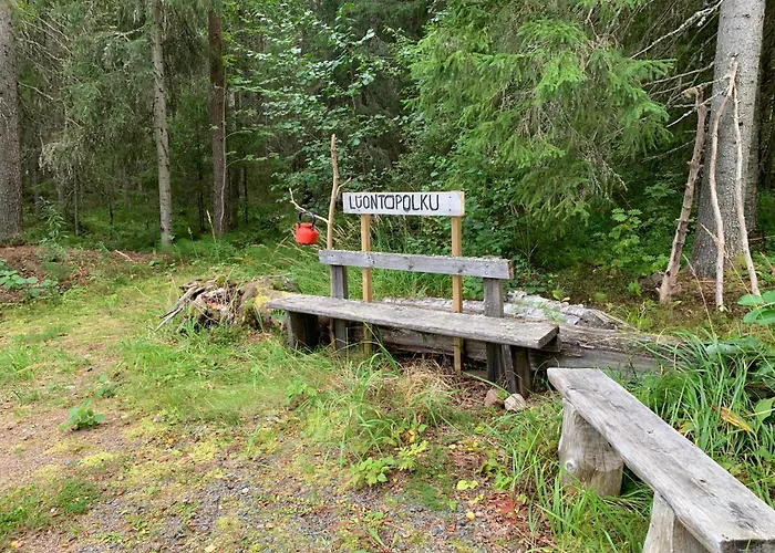 Semesterbostad Palvia Glamping - Uniikki Lomapaikka Ryhmille